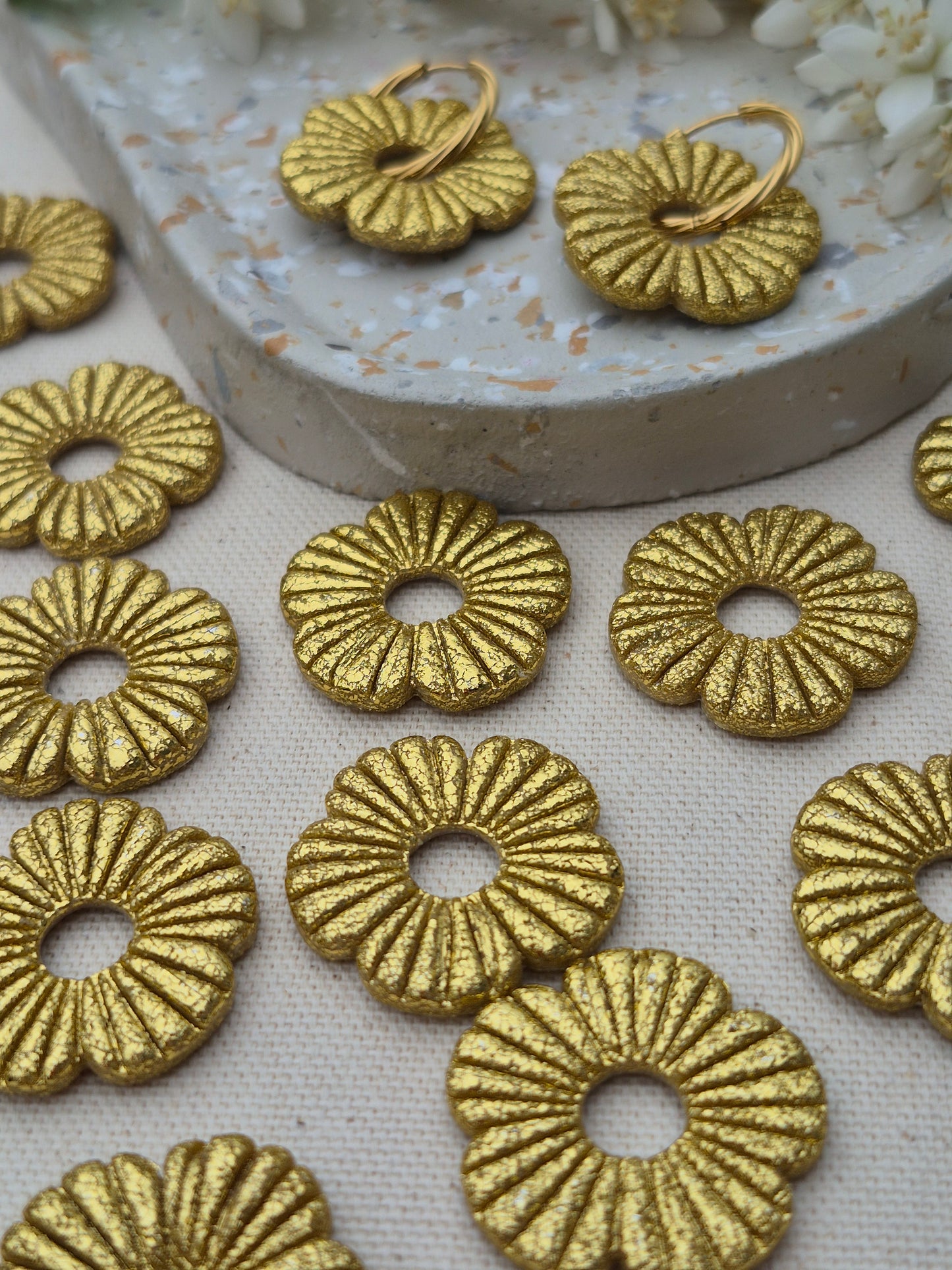 Pampilles Inäya - Gold